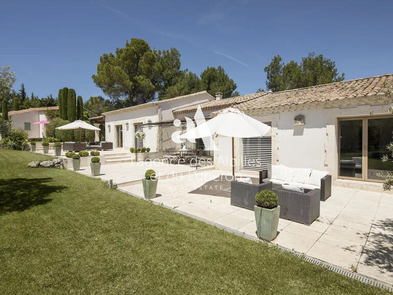 House Eygalières - 5 bedrooms - 24000m²