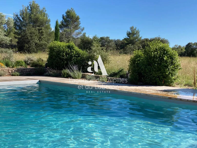 House Eygalières - 5 bedrooms - 11000m²