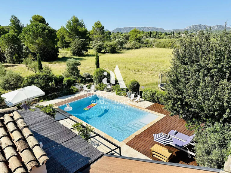 House Eygalières - 5 bedrooms - 11000m²