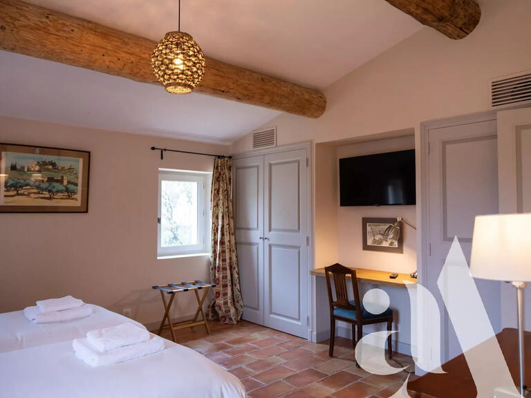 Maison Eygalières - 3 chambres - 1000m²