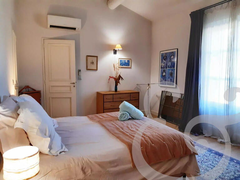 Maison Eygalières - 3 chambres - 270m²