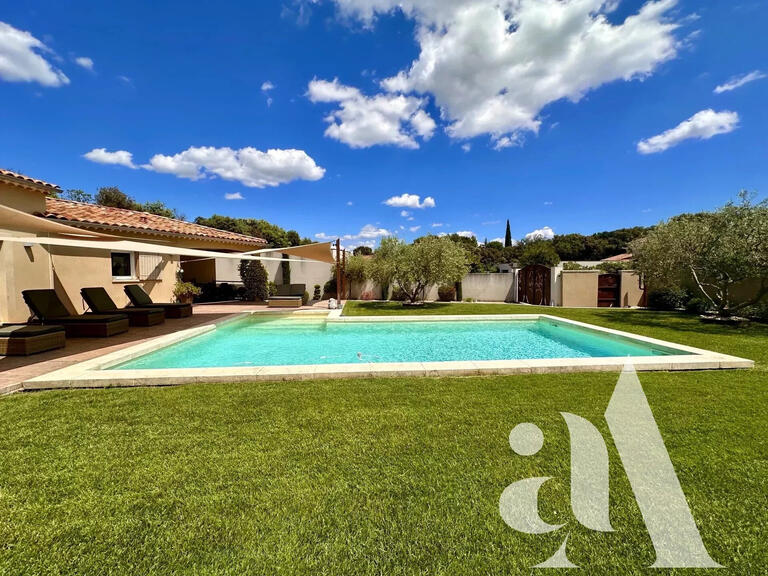 Maison Eygalières - 3 chambres - 200m²