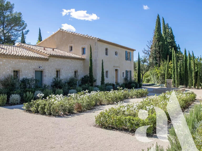 Maison Eygalières - 7 chambres - 300m²