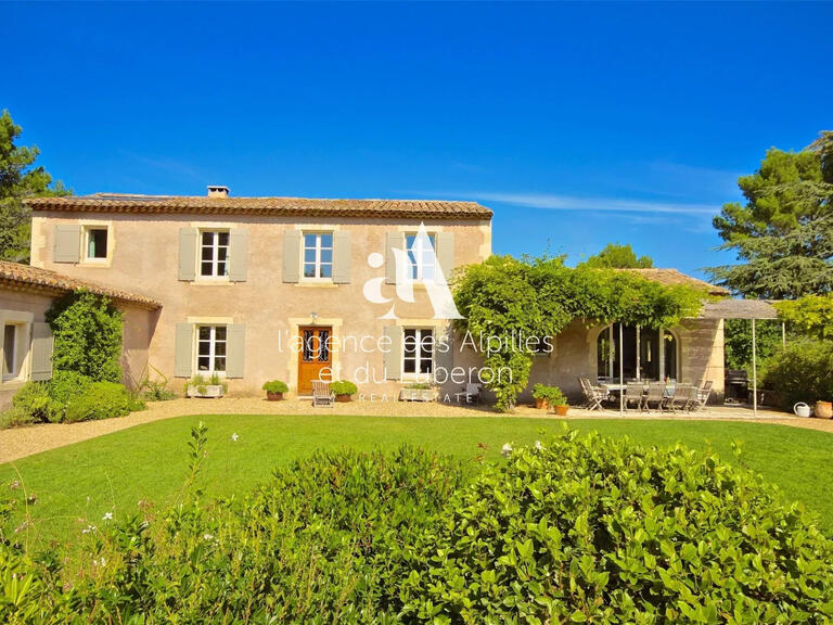 House Eygalières - 5 bedrooms - 10000m²