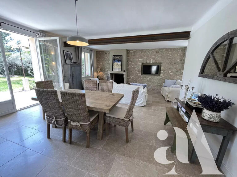 Villa Eygalières - 4 bedrooms - 250m²