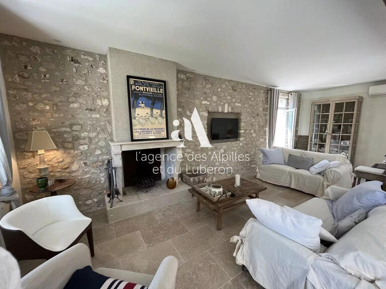 Villa Eygalières - 4 bedrooms - 250m²