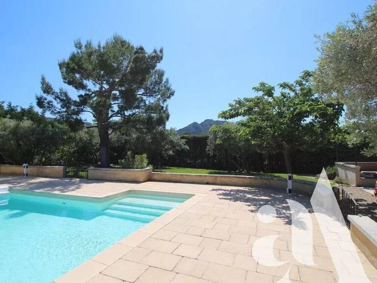 Villa Eygalières - 4 bedrooms - 250m²