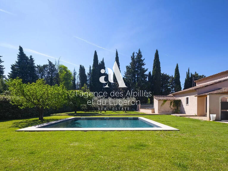 Villa Eygalières - 6 bedrooms - 250m²