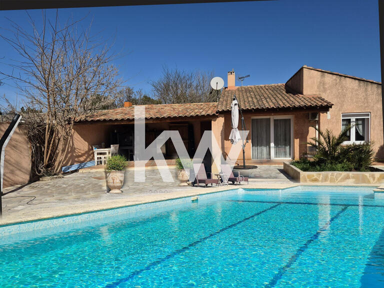 Villa Eyguières - 4 bedrooms - 167m²