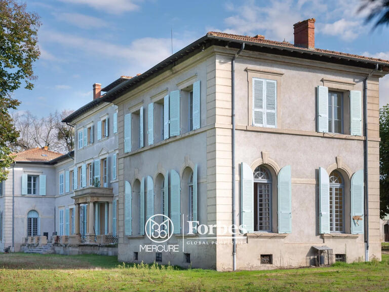 Château Feurs - 18 chambres - 1191m²