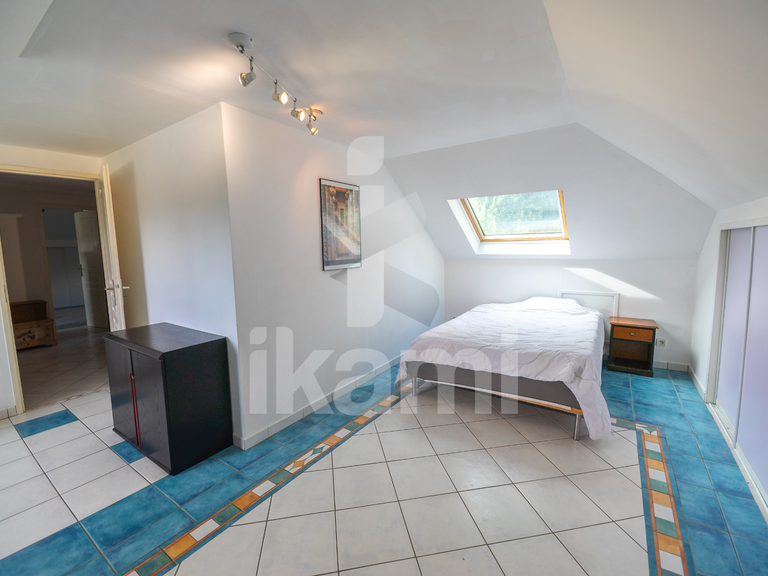 Maison Fillinges - 6 chambres - 183m²