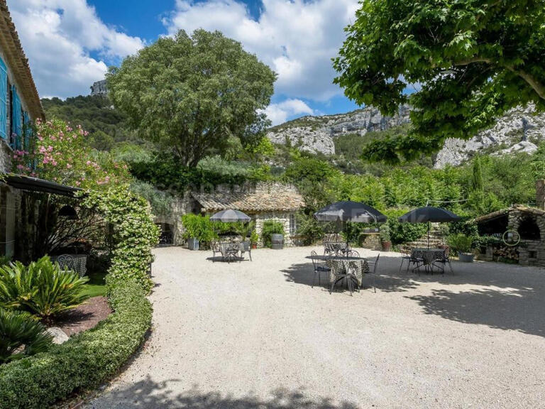 Maison Fontaine-de-Vaucluse - 5 chambres - 355m²