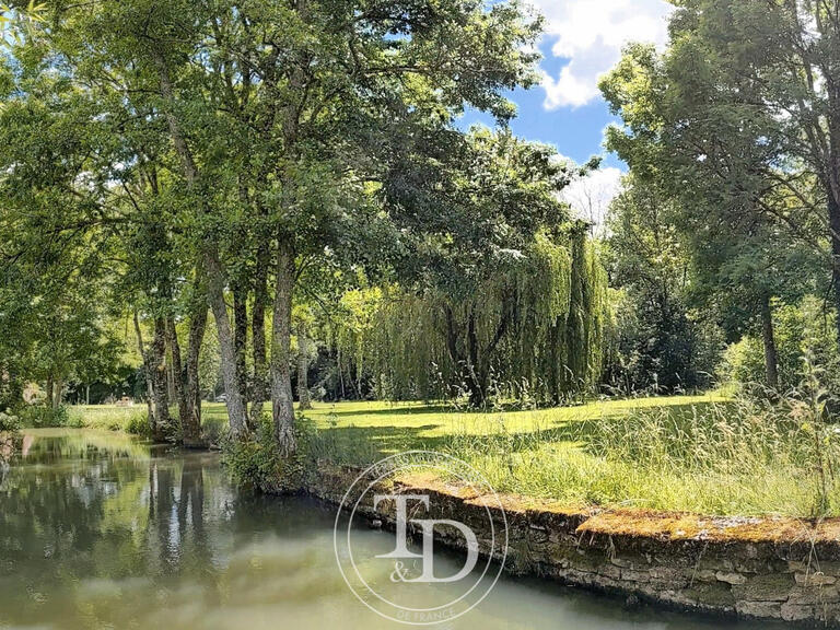 Mill Fontaine-Française - 8 bedrooms