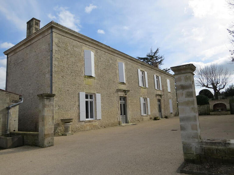 Propriété Fontenay-le-Comte - 7 chambres