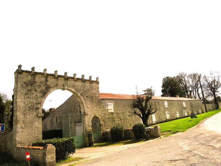 Propriété Fontenay-le-Comte - 7 chambres