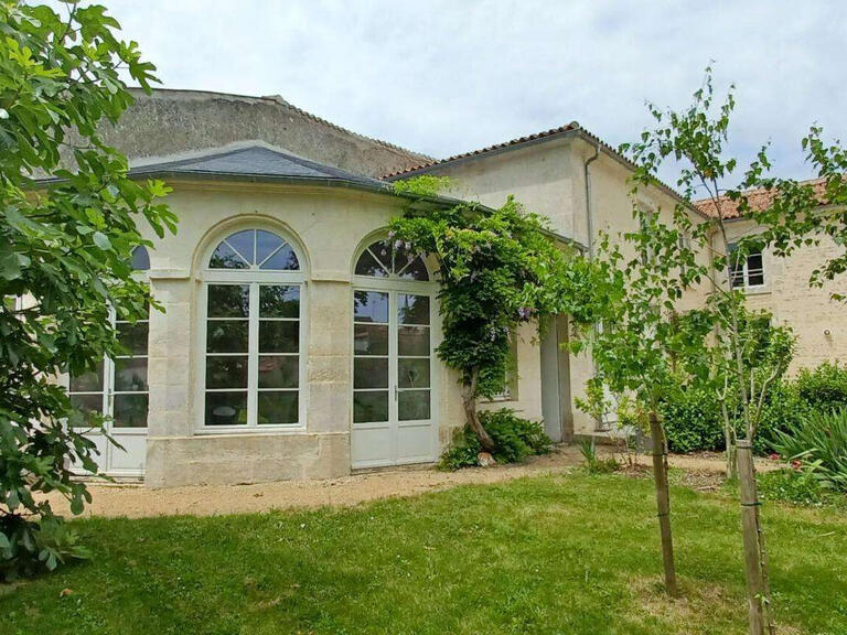 Property Fontenay-le-Comte - 5 bedrooms