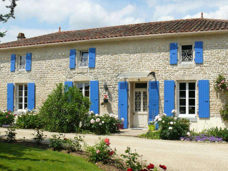 Property Fontenay-le-Comte - 9 bedrooms