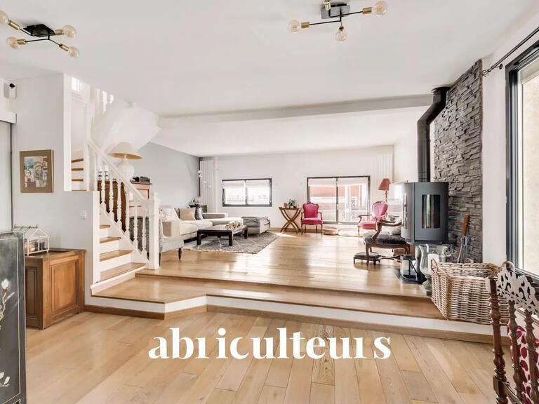 Maison Fontenay-sous-Bois - 3 chambres - 154m²