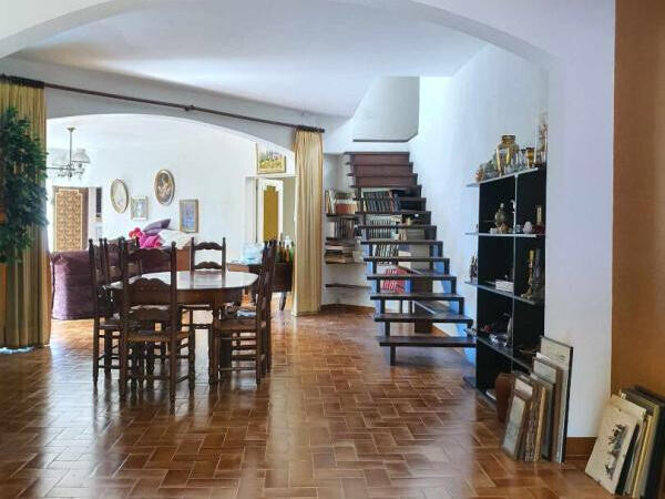 Sale House Fontvieille - 5 bedrooms