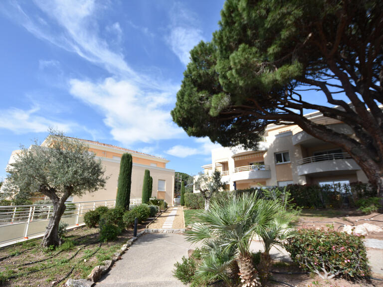 Sale Apartment Fréjus - 3 bedrooms