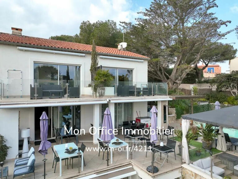 House Fréjus - 9 bedrooms - 308m²