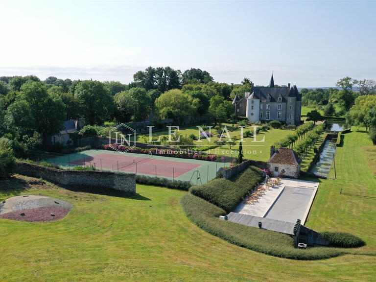 Castle Fresnay-sur-Sarthe - 16 bedrooms - 620m²