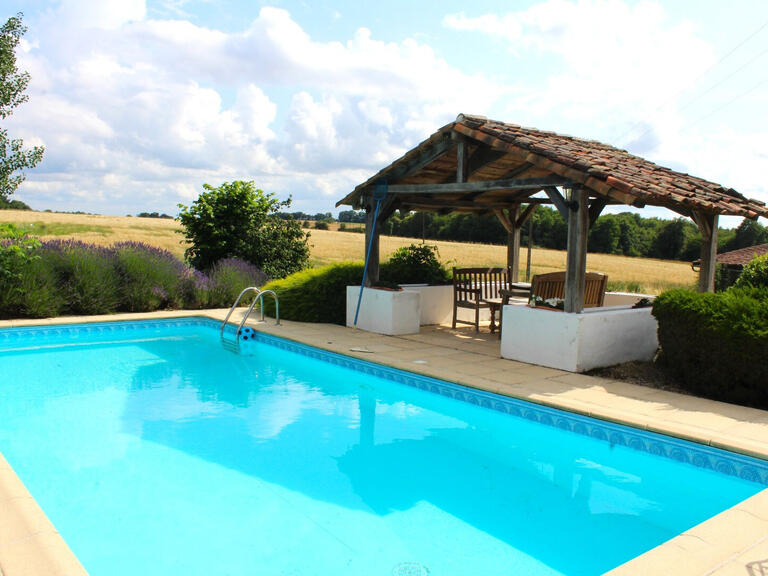 House Genouillé - 10 bedrooms - 530m²