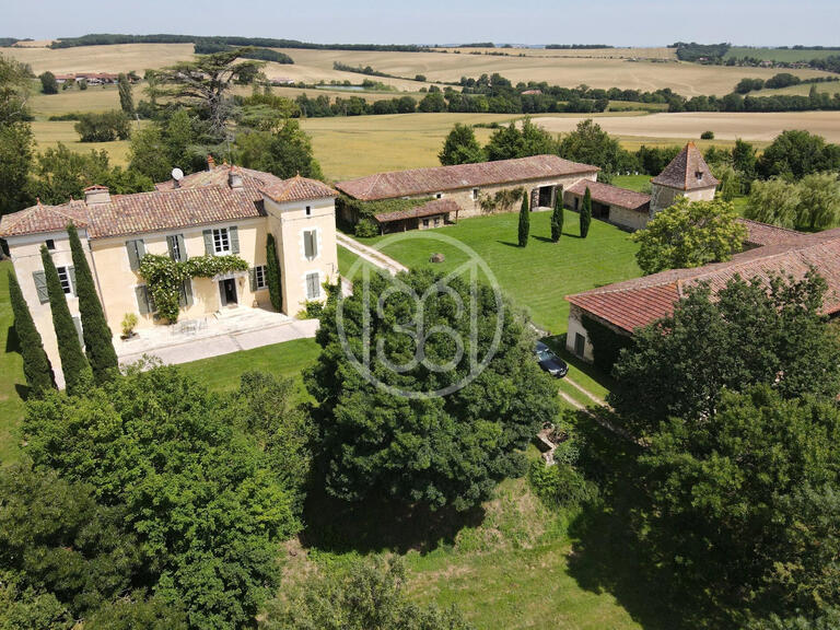 Castle Gimont - 4 bedrooms - 340m²