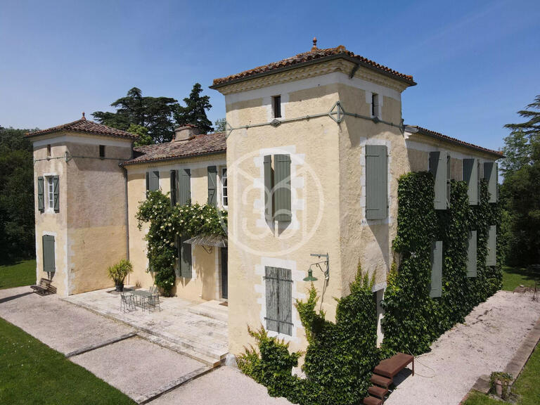 Castle Gimont - 4 bedrooms - 340m²