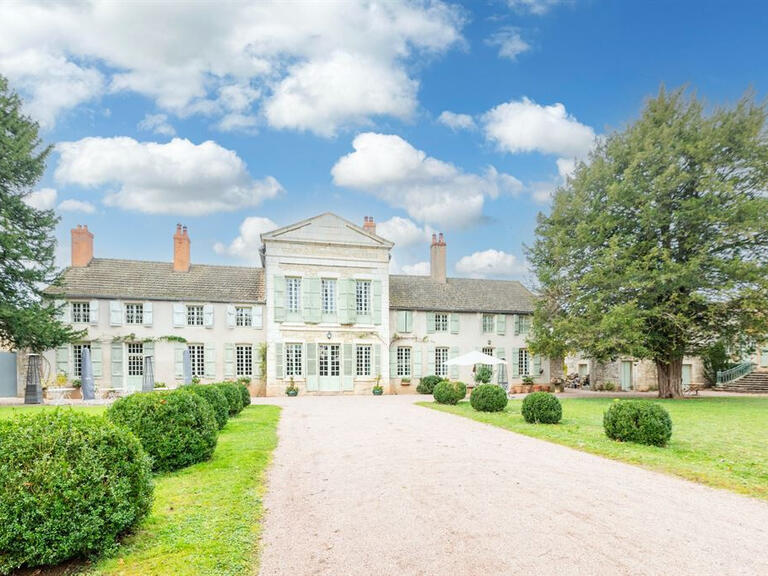 Propriété Givry - 800m²