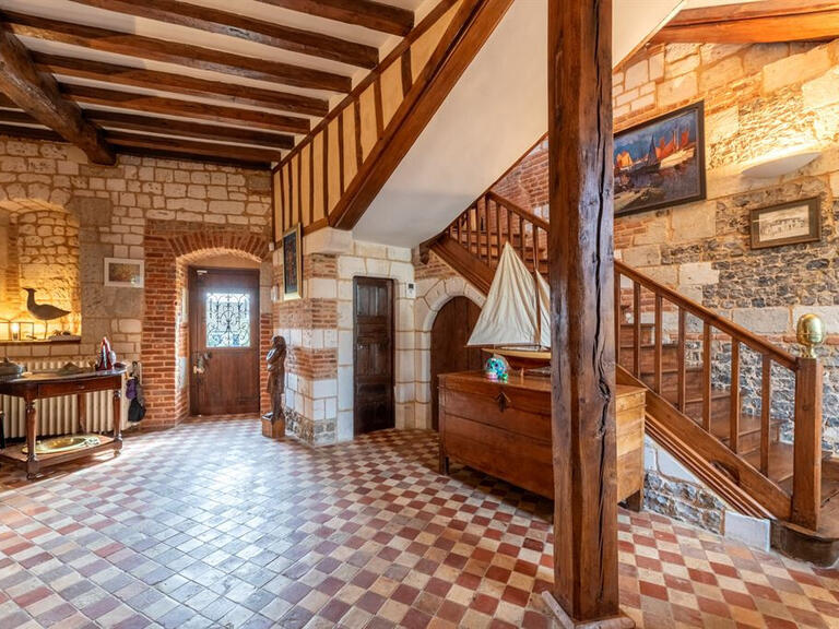 Castle Goderville - 5 bedrooms - 372m²