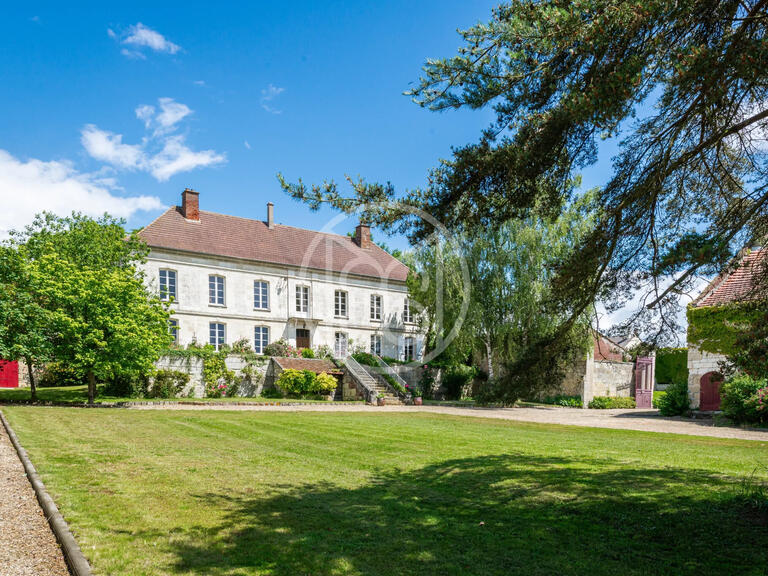 Propriété Gournay-sur-Aronde - 7 chambres - 375m²