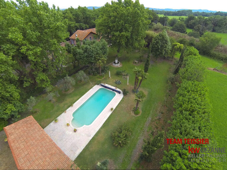 Maison Grans - 5 chambres - 21353m²