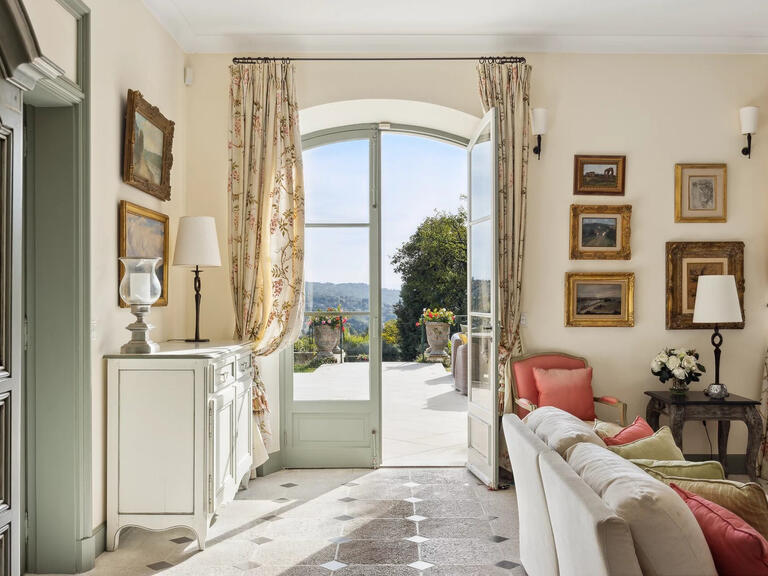 Property Grasse - 8 bedrooms - 452m²