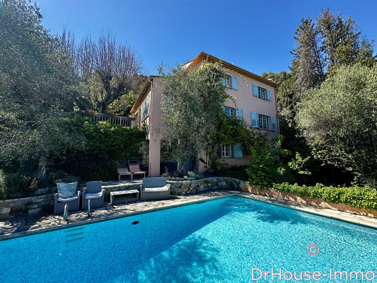 Villa Grasse - 4 bedrooms - 199m²