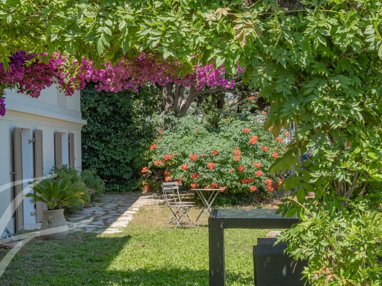 Vente Villa avec Vue mer Grasse - 5 chambres