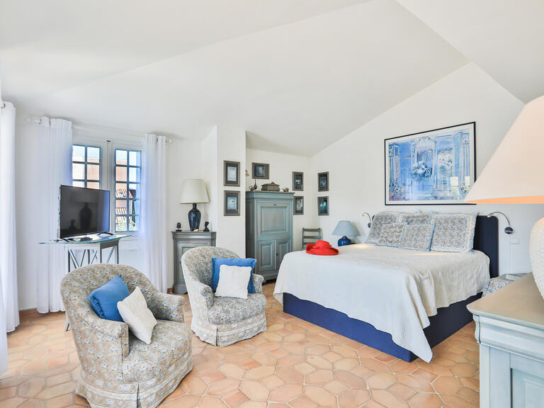 Maison Grimaud - 7 chambres - 252m²