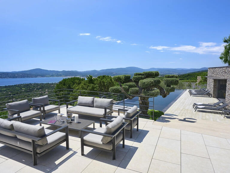 Villa Grimaud - 7 bedrooms - 422m²