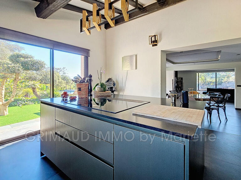 Villa Grimaud - 4 bedrooms - 250m²