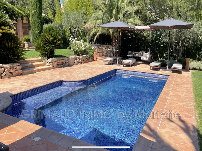 Villa Grimaud - 5 bedrooms - 240m²