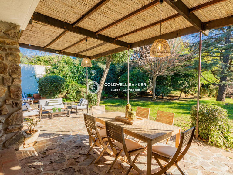 Villa Grimaud - 3 bedrooms - 1750m²