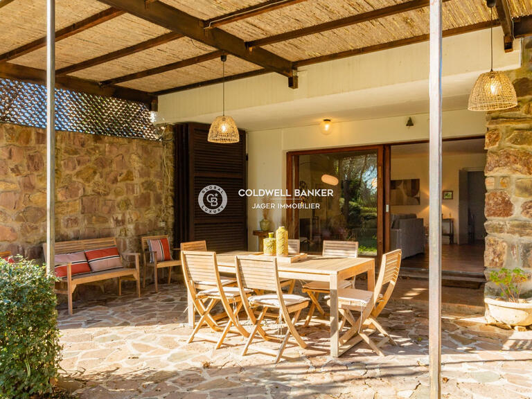 Villa Grimaud - 3 bedrooms - 1750m²