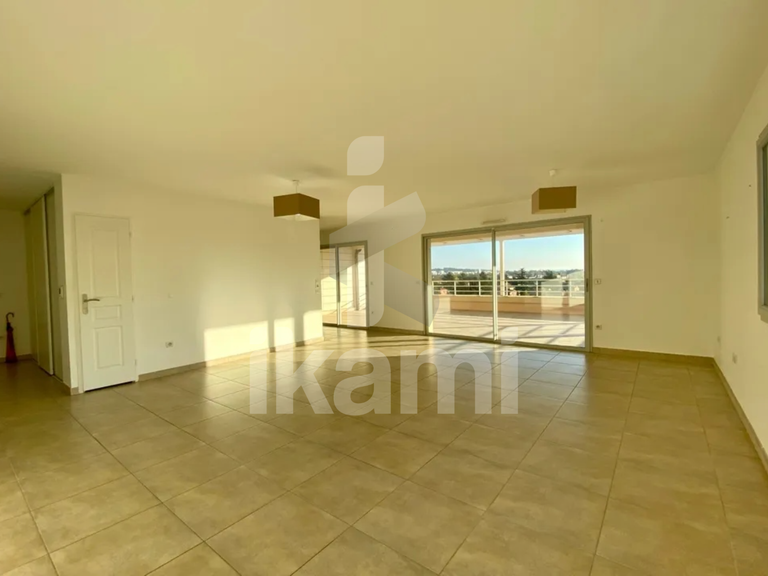 Appartement Guilherand-Granges - 3 chambres - 123m²