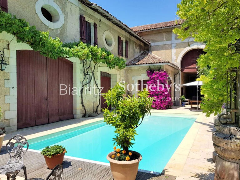 Castle Habas - 15 bedrooms - 1050m²