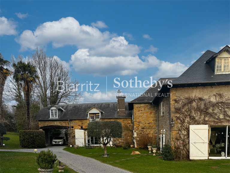 House Haut-de-Bosdarros - 12 bedrooms - 857m²