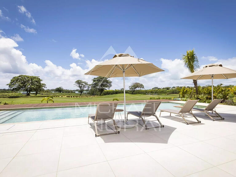 House Mauritius - 4 bedrooms - 304m²