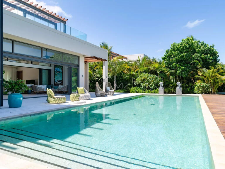 House Mauritius - 4 bedrooms - 304m²