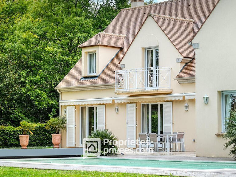 Property Janvry - 6 bedrooms