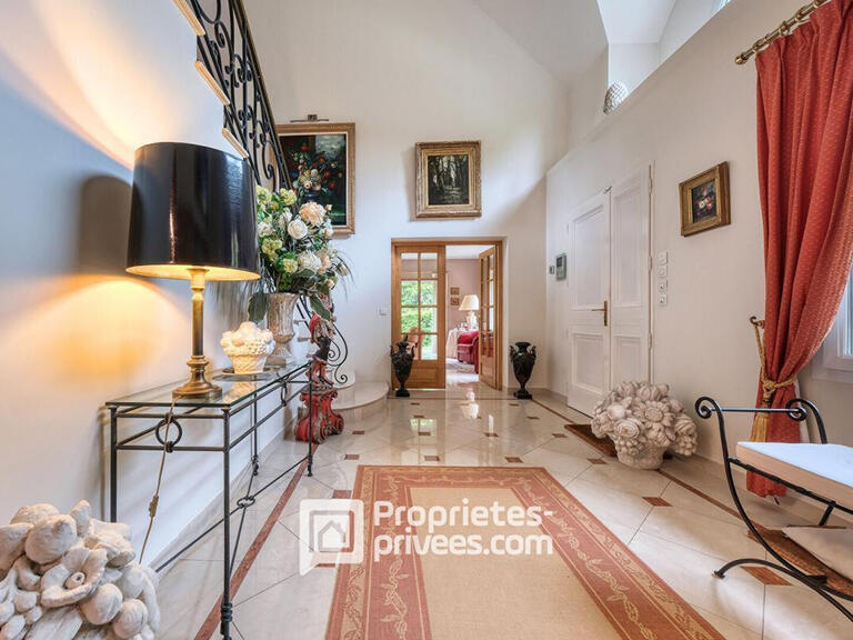 Property Janvry - 6 bedrooms