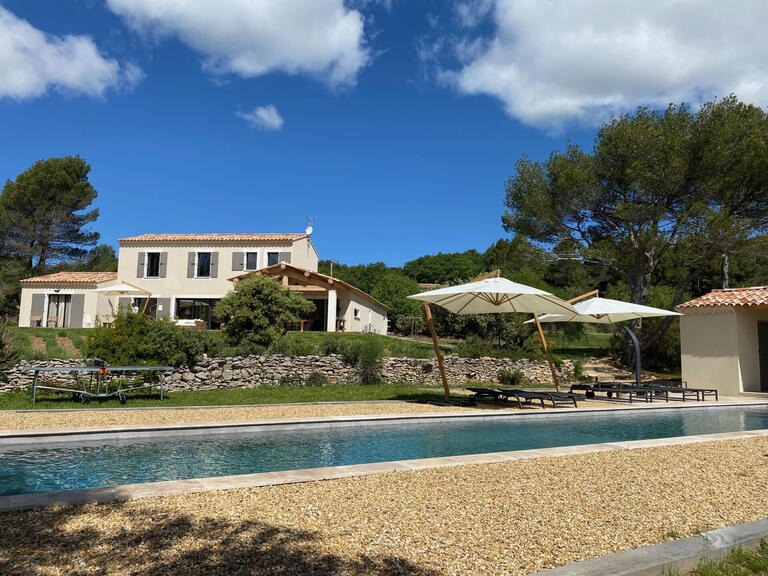 House Joucas - 4 bedrooms - 6300m²